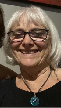 Lorraine Watters's avatar