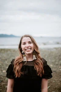 Laura Steele's avatar