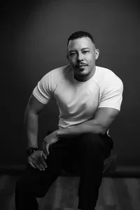 Isiah Manzo's avatar