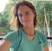 Isadora de Latour's avatar