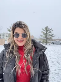 Paola Duran's avatar