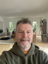 Mark J's avatar