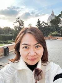 Elena Pak's avatar