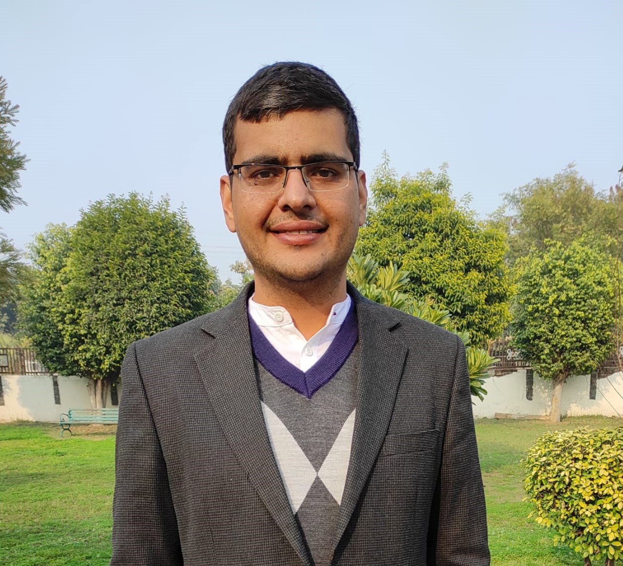 Manuj