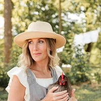 Meg DiMercurio's avatar