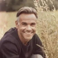 Julien Khan's avatar