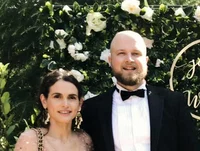 Greyson And Gloria's avatar