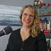 Lyndsay Phillips's avatar
