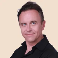 Stephen Davies's avatar