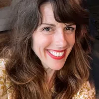 Kate Cummings's avatar