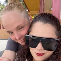 Amber Sweeney's avatar