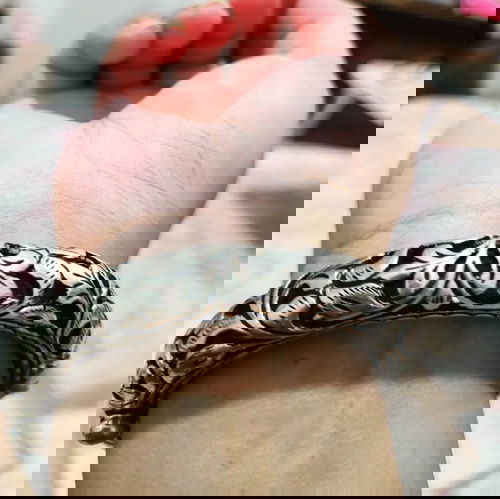 Moh Intricate Flower Leaf Bangle