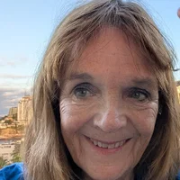 Sue Batty's avatar