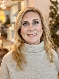 Laura Brazan's avatar