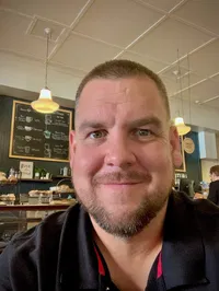 Justin Brooke's avatar