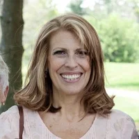 Linda S's avatar