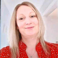 Emma Walton's avatar