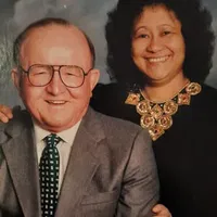 Lorna Riley's avatar